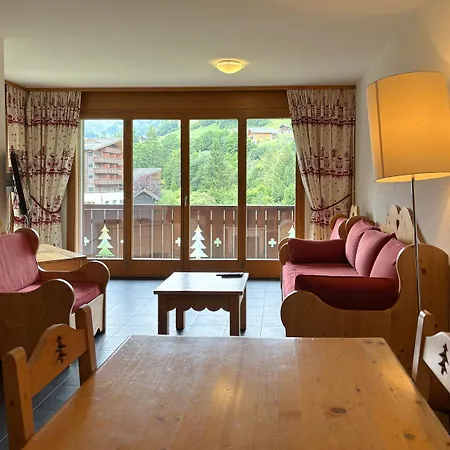 Charming Located At The Foot Of The Mountains Apartman *