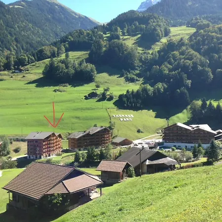 Charming Located At The Foot Of The Mountains Apartman